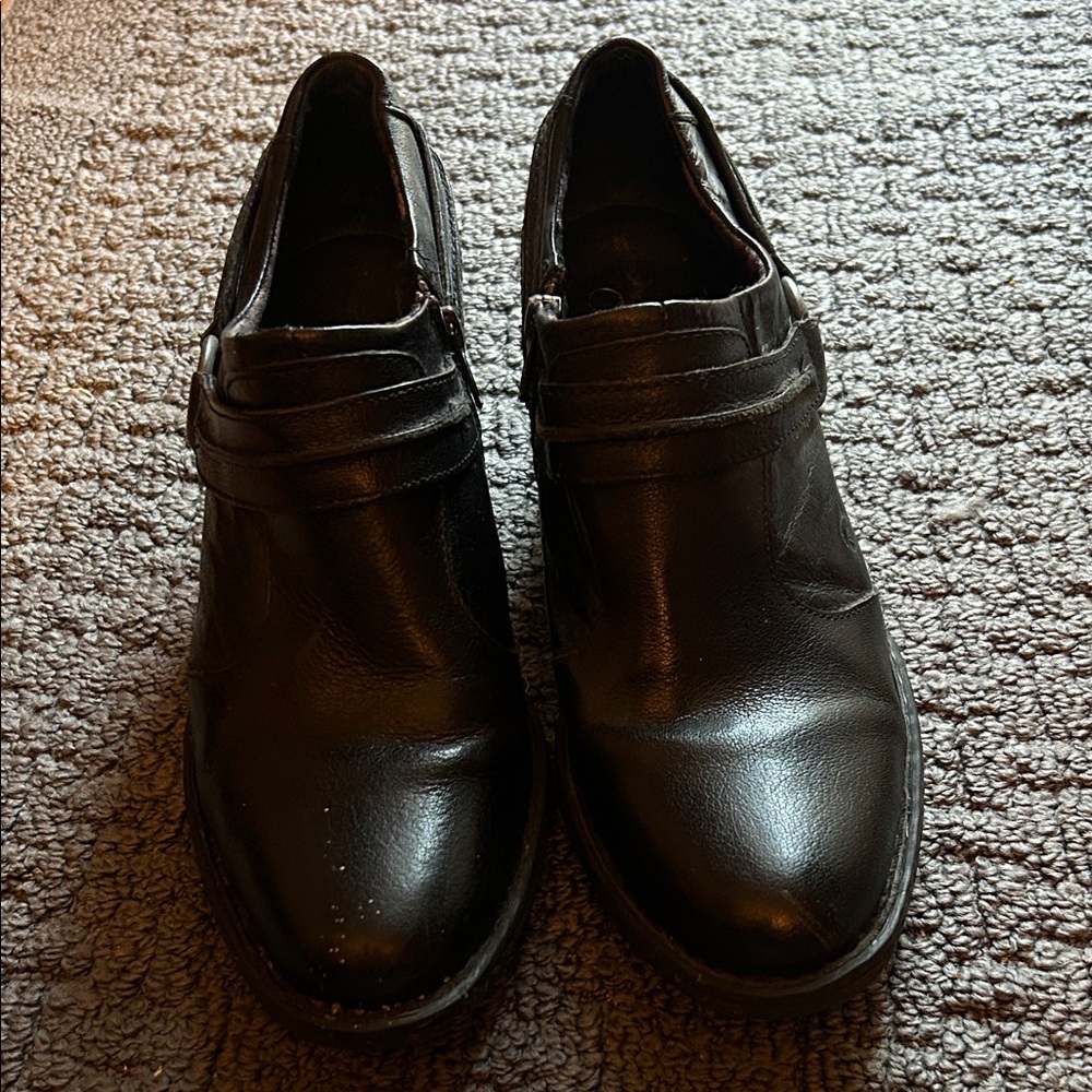 Born Women’s Black Leather Booties